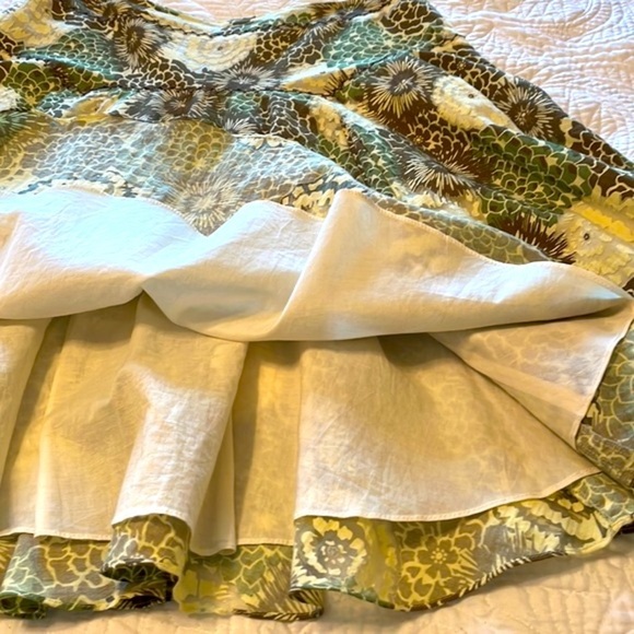 Antonio Melani Fit & Flare Floral Skirt Size 14 - Picture 4 of 7